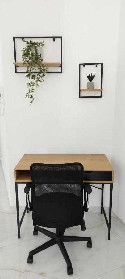 Large And Modern Apartment In The Centre Of Malta Mosta Kültér fotó